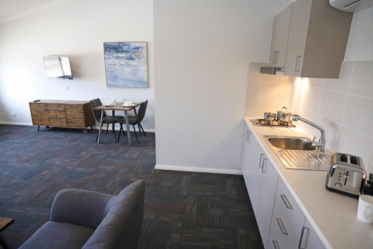 Eastend Studio Apartments Dubbo Esterno foto