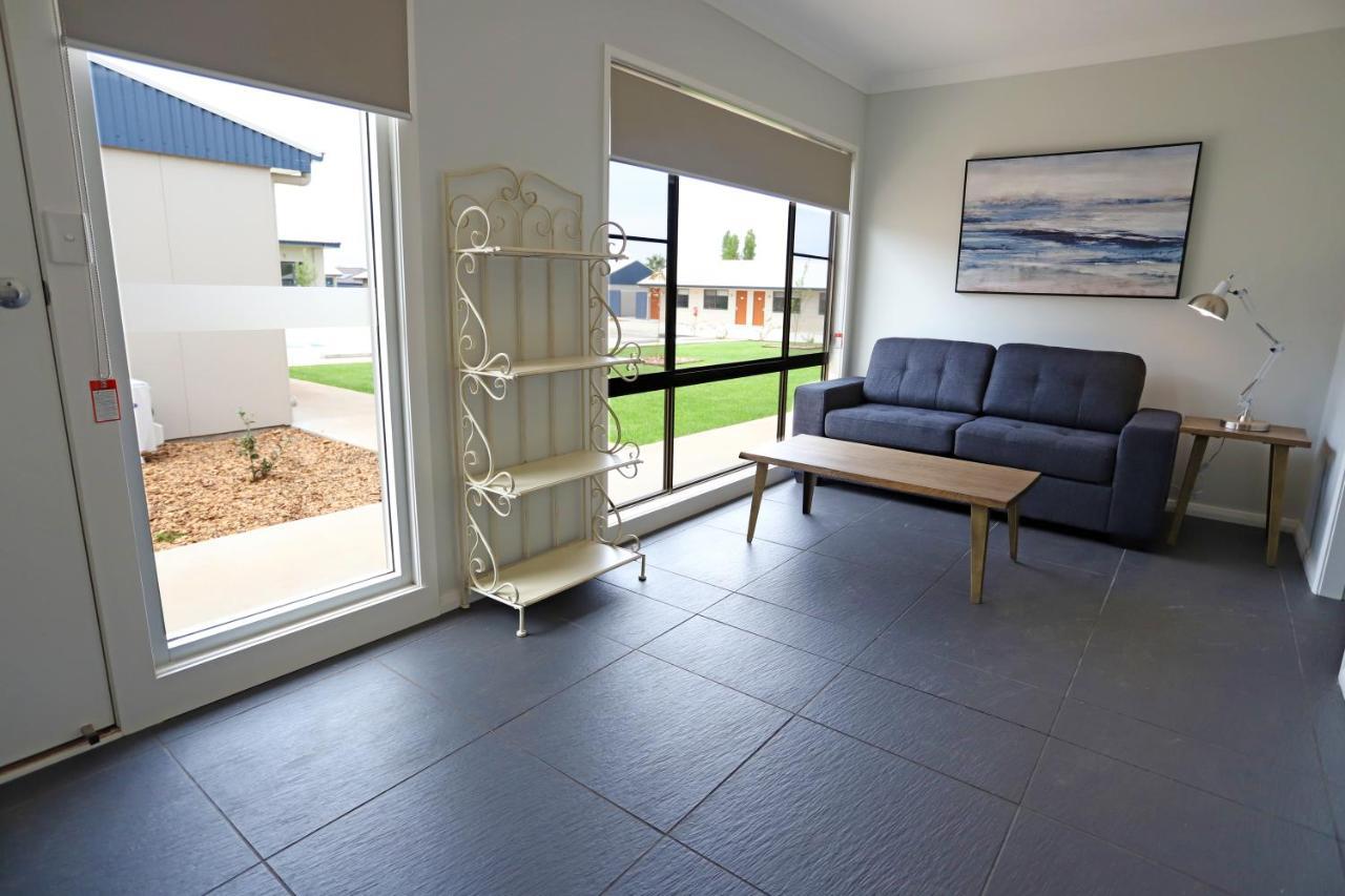 Eastend Studio Apartments Dubbo Esterno foto