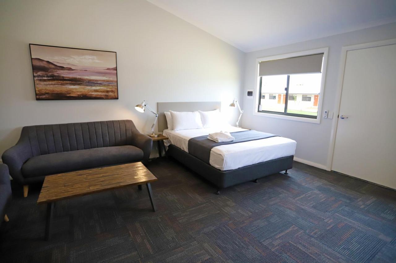 Eastend Studio Apartments Dubbo Esterno foto